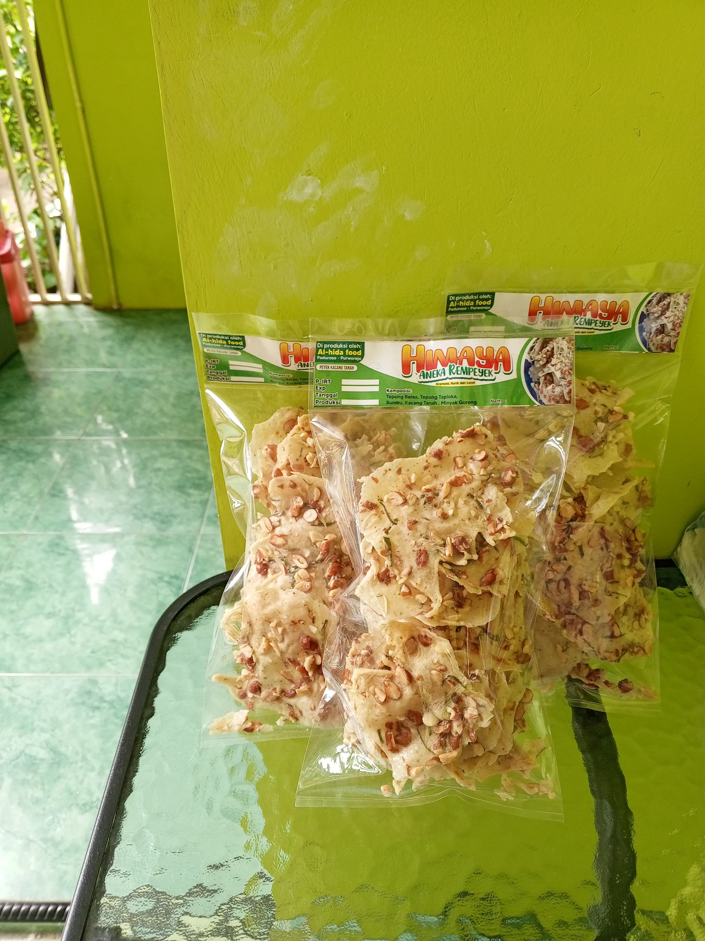 Himaya Rempeyek